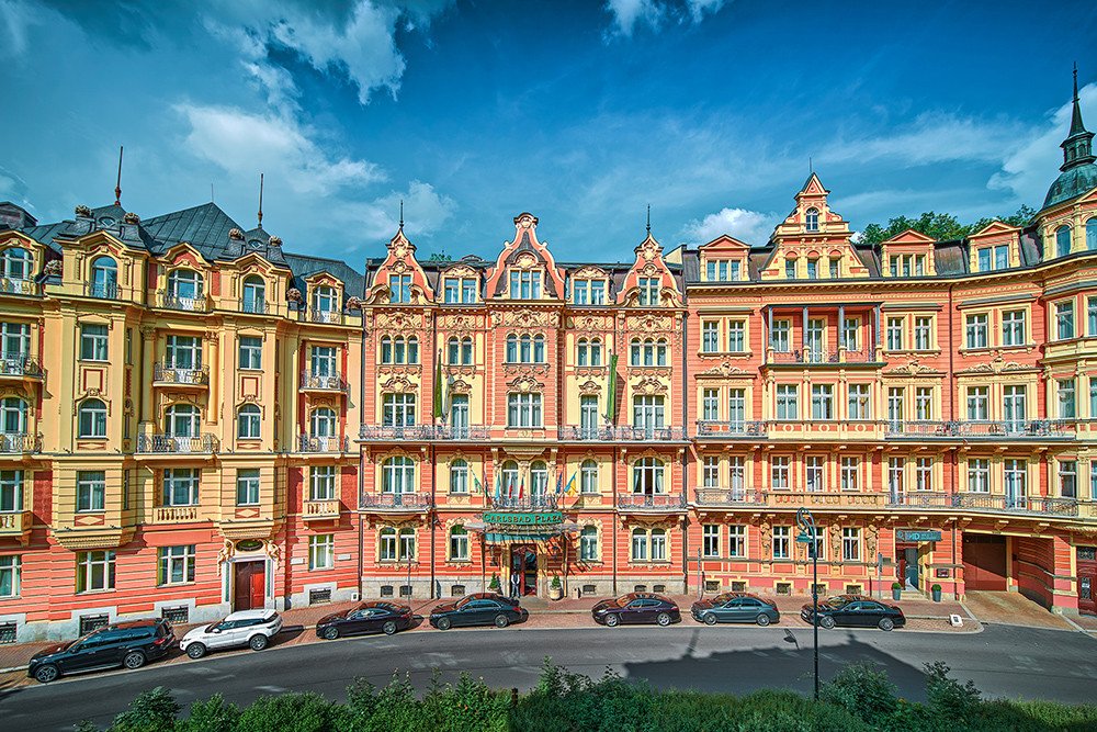 Top 5 luxuriöse Kurhotels in Karlsbad: Worin unterscheiden sie sich?