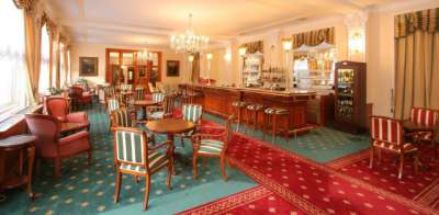 Karlovy Vary - Kurhotel Richmond picture