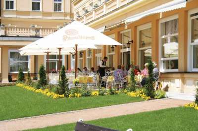 Karlovy Vary - Kurhotel Richmond picture