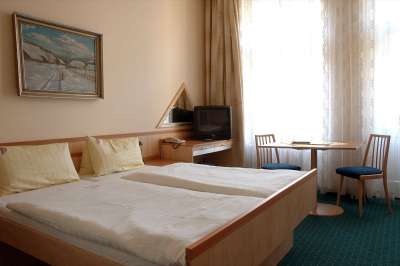 Карловы Вары - Hotel Slovan picture