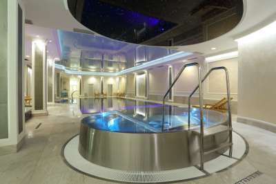 Karlovy Vary - Kurhotel Richmond picture