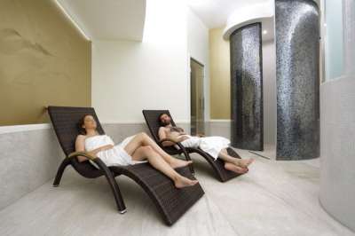 Karlovy Vary - Kurhotel Richmond picture