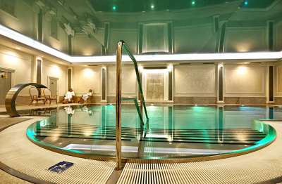Karlovy Vary - Kurhotel Richmond picture