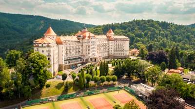 Karlovy Vary - Hotel Imperial picture