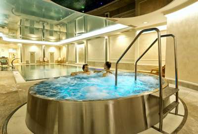 Karlovy Vary - Kurhotel Richmond picture