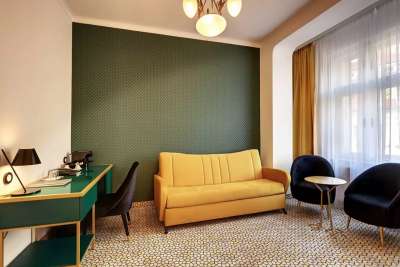 Karlsbad - Art Deco WOLKER Depandance ASTORIA Hotel picture