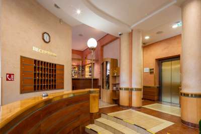 Karlovy Vary - Hotel Jean de Carro picture